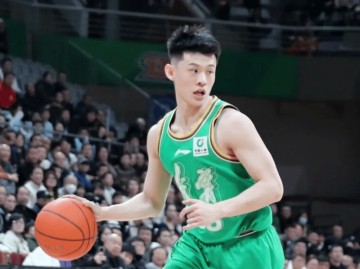 王岚嵚替补出战15分钟，投篮5中2、三分3中0得到4分1篮板