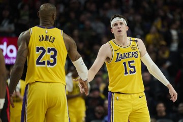 杏彩体育娱乐-夸梅：富保罗不是说老詹带队夺不了冠？怎么又要留下他送走小里？